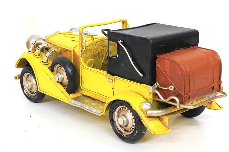 El Yapımı Klasik Araba Maketi