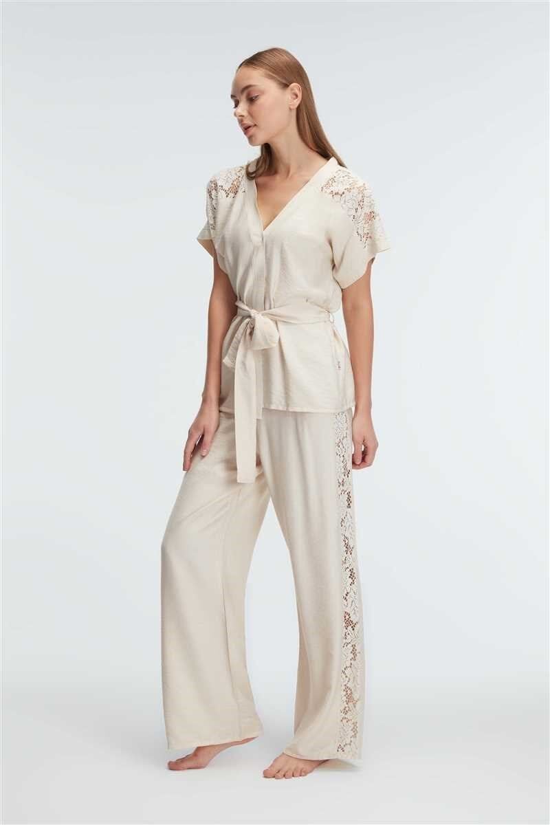 Anıl 9947 Kısa Kol V Yaka Kadın Viskon Düz Yazlık Dokuma Dantel Detaylı Pijama Takımı Sabahlık
