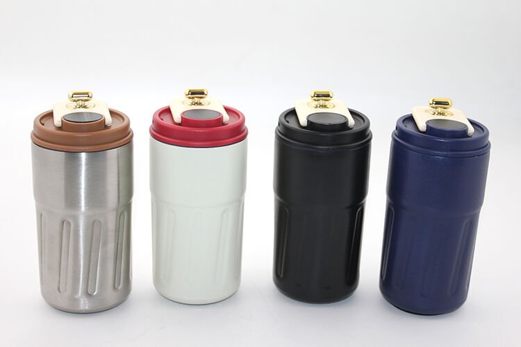 Charm Detaylı Ve Derece Göstergeli Vakumlu Mug Termos Bardak 480 ml