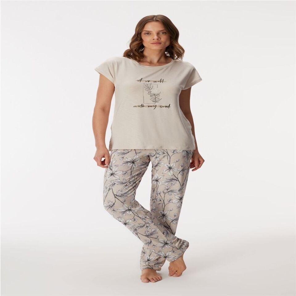 11383 Kadın T-Shirt ve Pantolon Takım