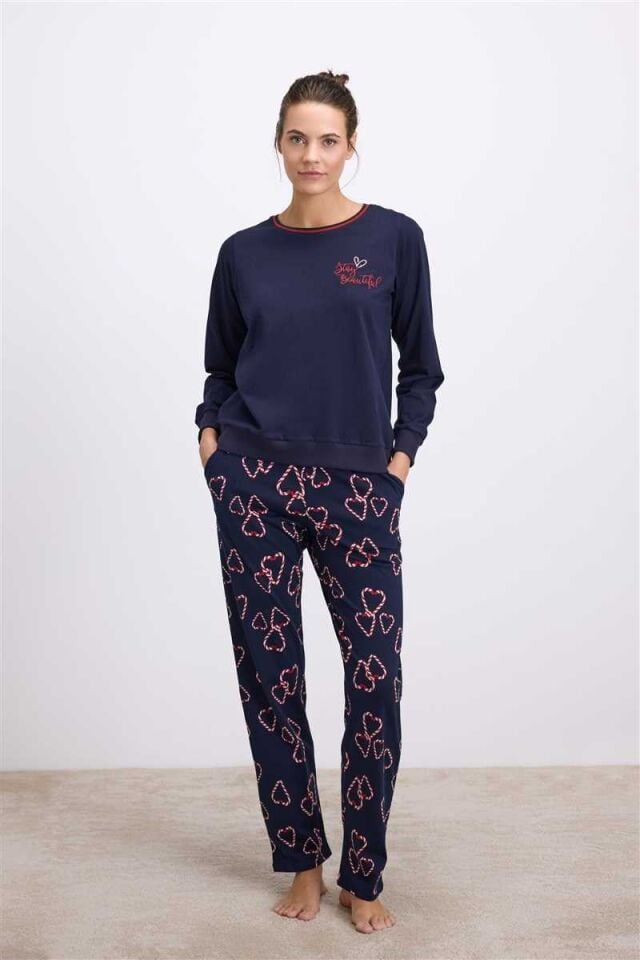 Anıl Kadın Uzun Kol Sweatshirt ve Kalpli Pantolon Pijama Takımı Şık ve Rahat Ev Giyimi 11583