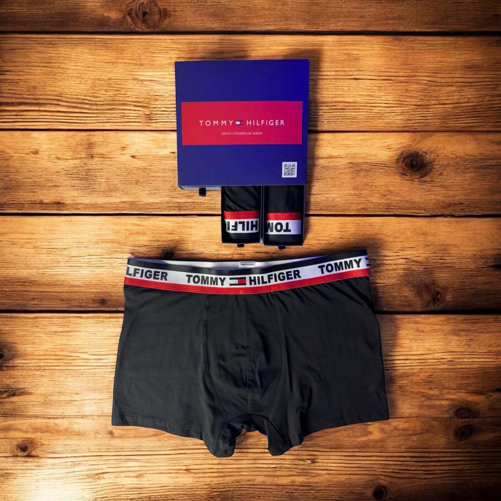 Tommy Hilfiger 3'lü Siyah  Çekmeli Premium Boxer