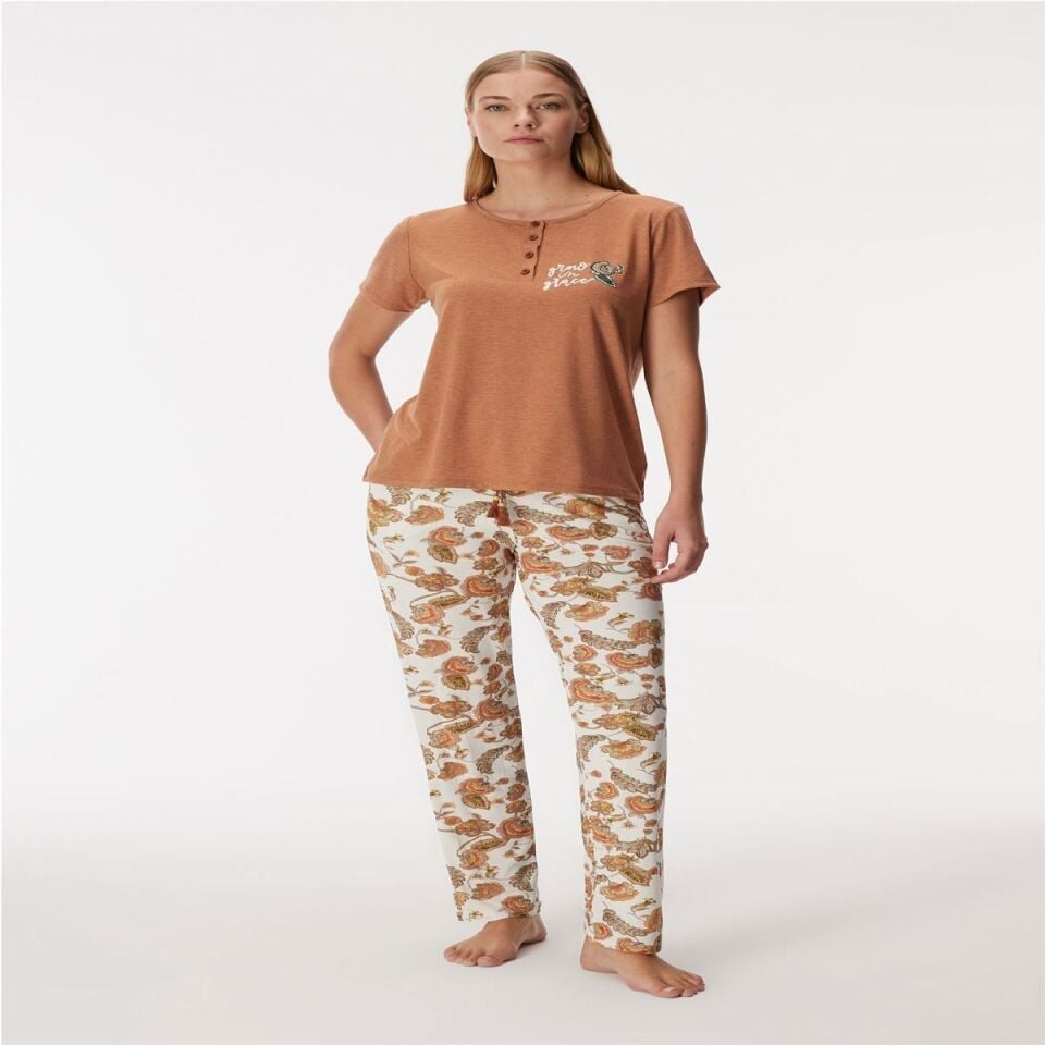 11364 Kadın T-Shirt ve Pantolon Takım