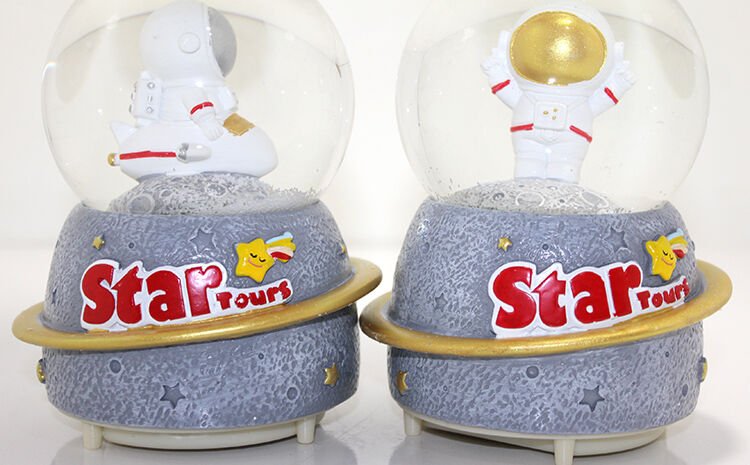 Kar Küresi Işıklı Müzikli 13 Cm