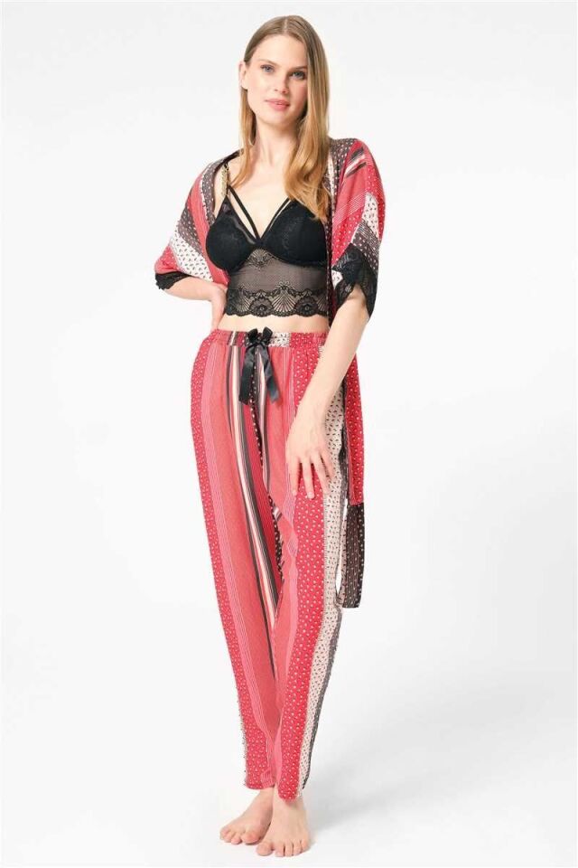 Kadın Dokuma Viskon Çizgili Dantelli Sabahlık Balensiz Desteksiz Dolgusuz Zincir Askılı Yaka Detaylı Bralet Sütyen ve Pantolon Pijama 3'lü Takım (5665)