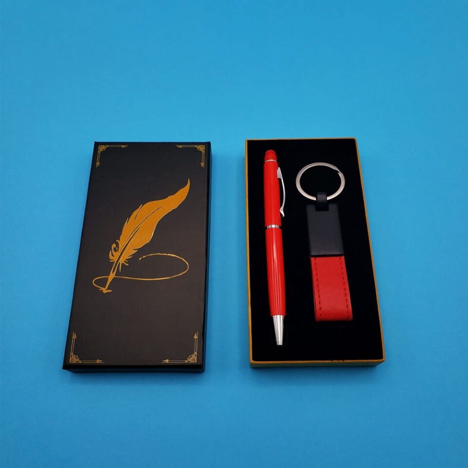 Kutulu Kırmızı Deri Anahtarlık ve Touchpen Tükenmez Kalem Hediye Seti