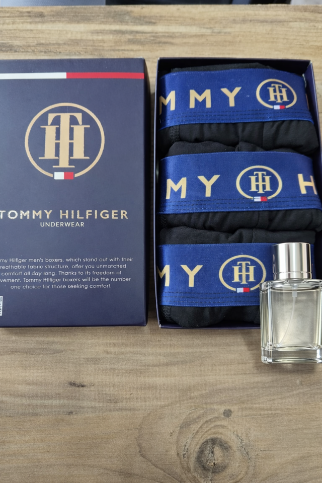 Tommy Hilfiger Siyah Premium Boxer+Parfüm