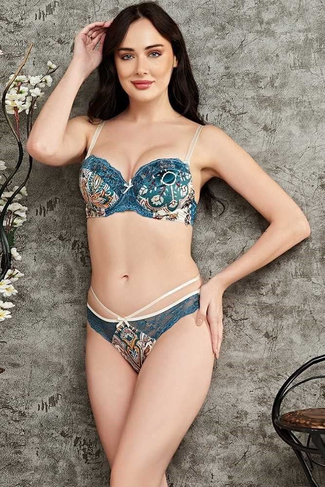 Kadın Kadife Balenli Destekli Dolgulu Askıları Çıkabilen Dantelli Sütyen ve String Takım (4781)