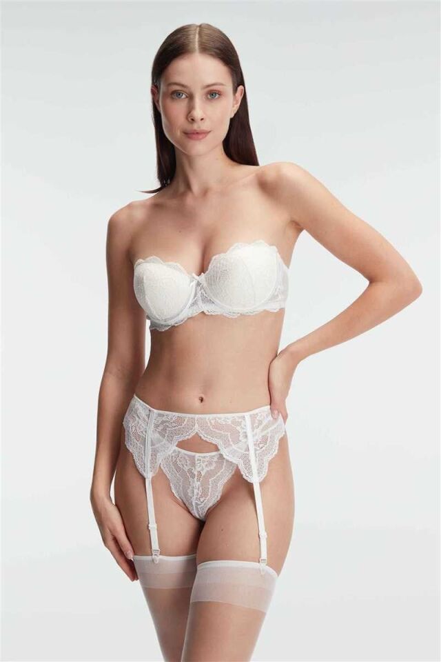 Kadın Sütyen, Jartiyer, String ve Çorap Takım (4843)
