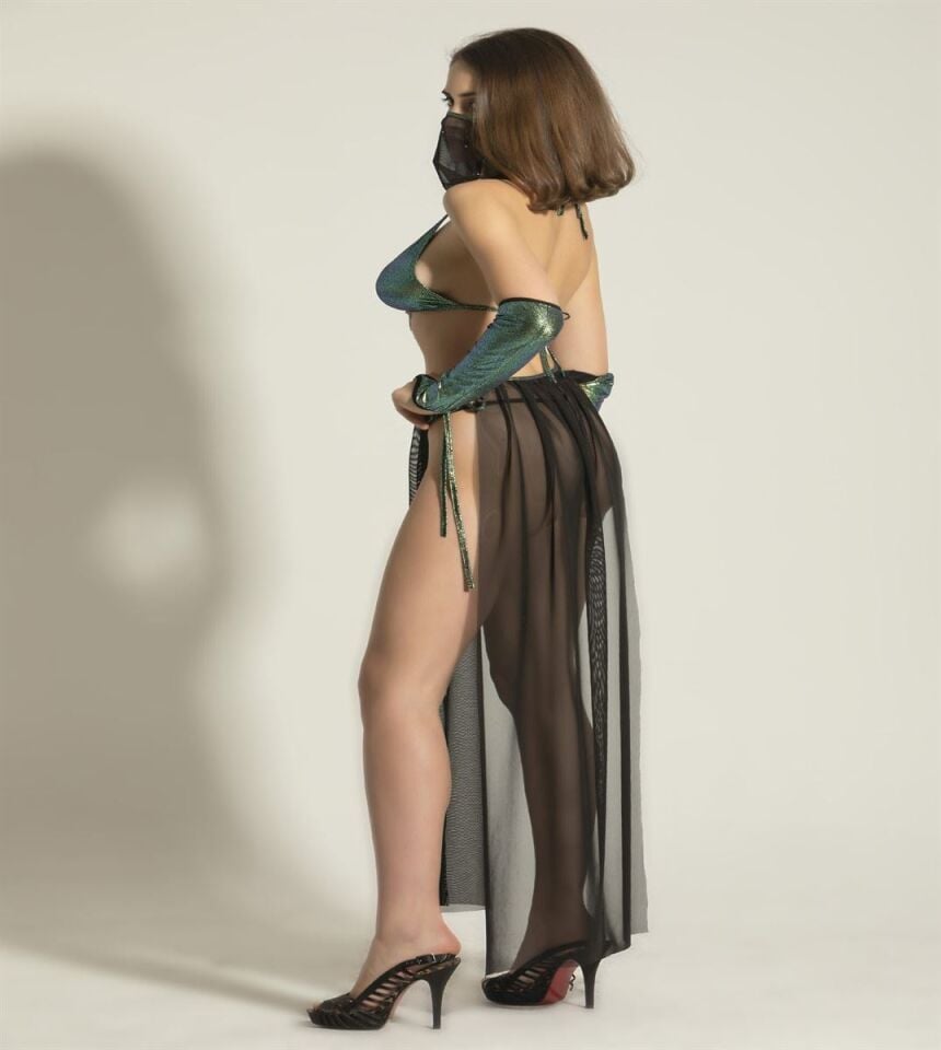 Gallipoli 6456 Bayan Sütyen, Maske, Eldiven, Etek ve String  Takım