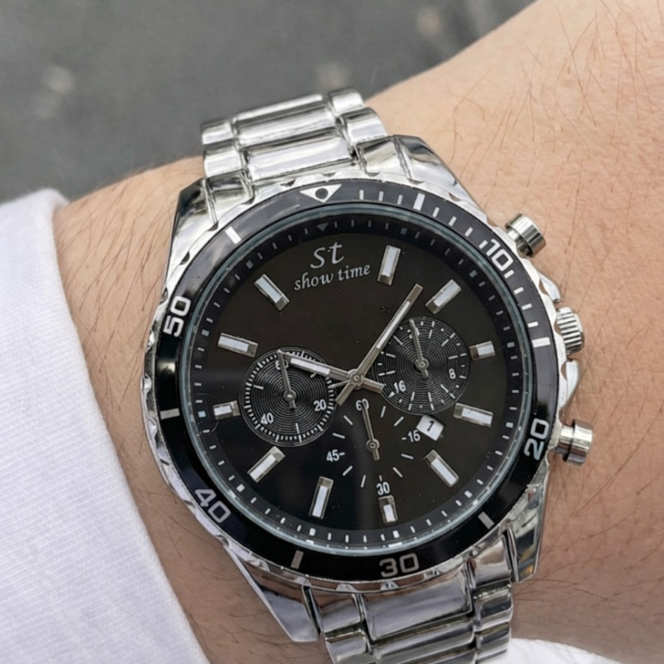 GÜMÜŞ-SİYAH PASLANMAZ ÇELİK ERKEK KOL SAATİ