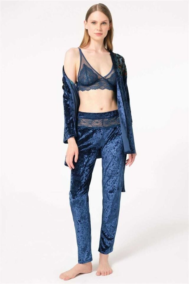 Kadın Kadife Çiçek Baskılı Sabahlık Balensiz Desteksiz Dolgusuz Dantelli Bralet Sütyen ve Pantolon Pijama 3'lü Takım (5699)