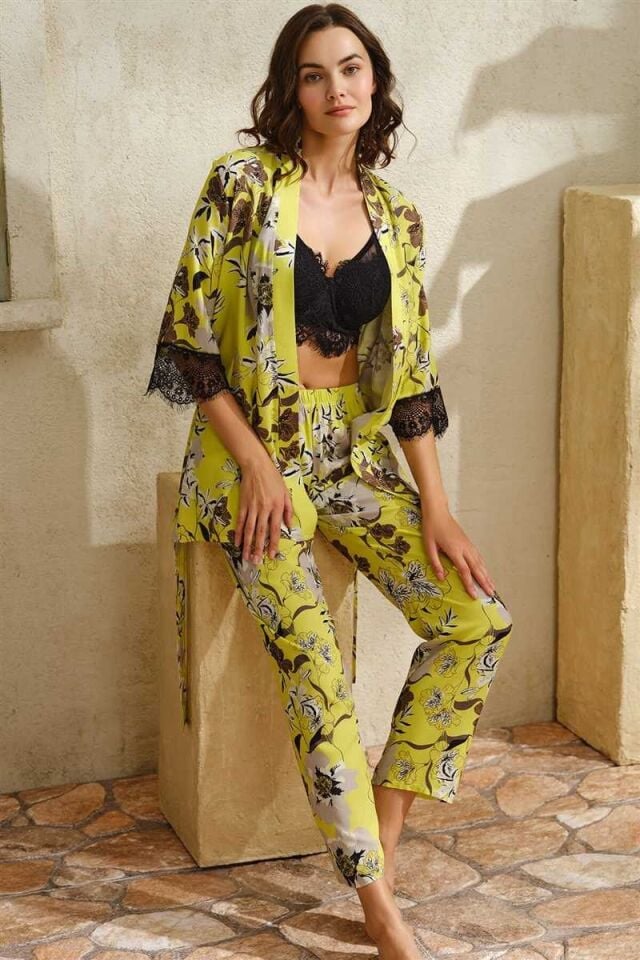 Kadın Dokuma Viskon Çiçek Baskılı Dantelli Sabahlık Balenli Desteksiz Dolgusuz Büstiyer Sütyen ve Pantolon Pijama 3'lü Takım (5747)