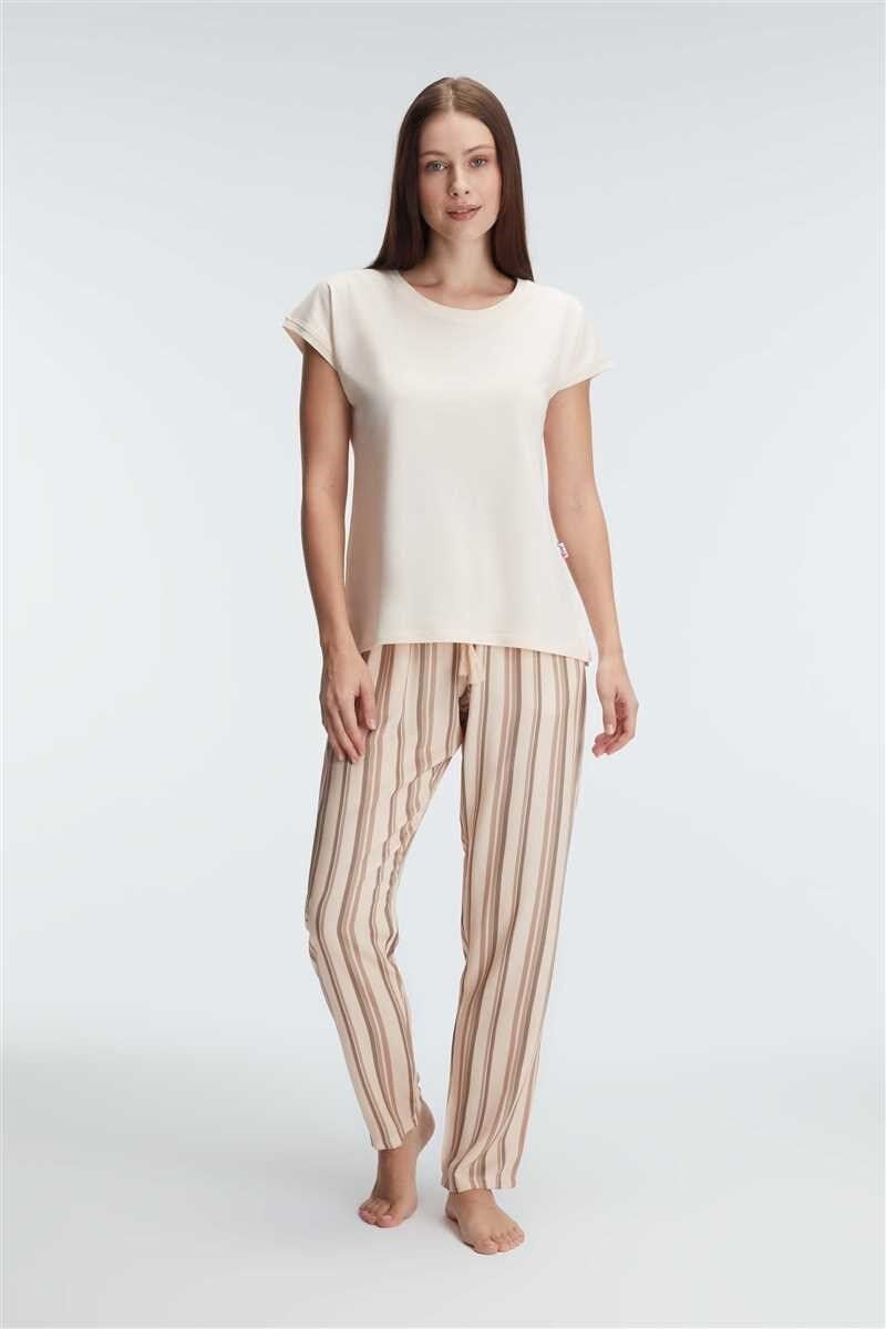 Anıl 9935 Kısa Kol Bisiklet Yaka Kadın Viskon Çizgili Desenli Yazlık Dokuma Normal Bel Pijama Takımı