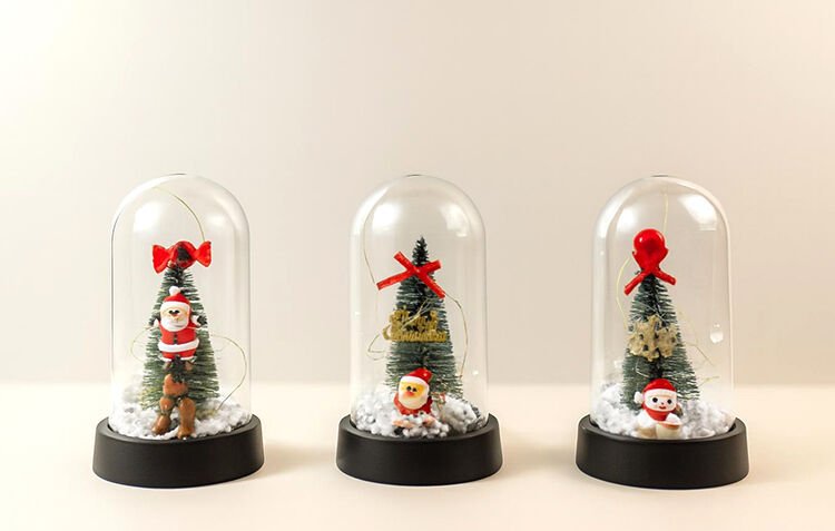 Yılbaşı Temalı Işıklı Dekoratif Cam Fanus - Model 2