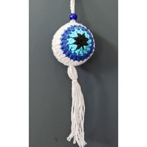 Nazar Boncuğu Desenli Püsküllü Beyaz Araba Süsü