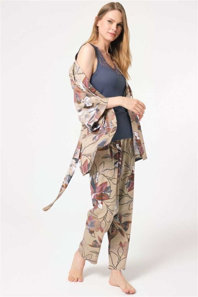 Anıl 5786 İp Askılı V Yaka Viskon Çiçek Desenli Kışlık Örme Normal Bel Bağlamalı Dantel Detaylı Pijama Takımı