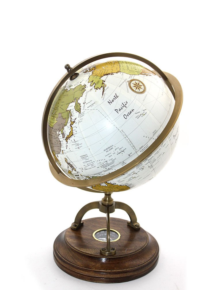 Pirinç Pusulalı Dünya Küresi