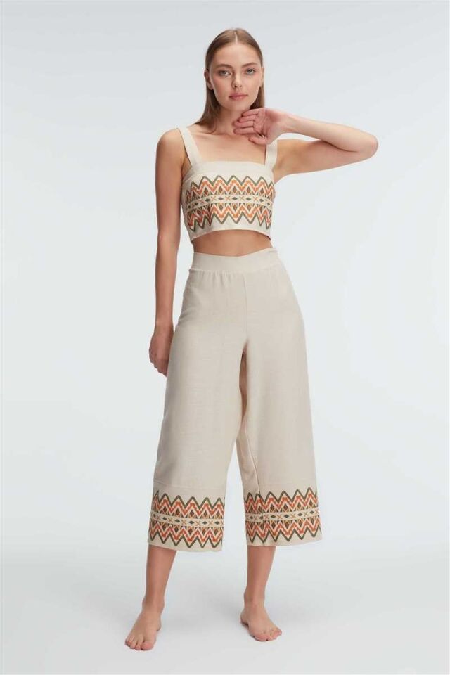 Kalın Askılı Oyuk U Yaka Kadın Geometrik Yazlık Uzun Nakış Detaylı Pijama Takımı Anıl 9822