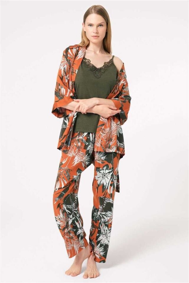 Anıl 5795 İp Askılı V Yaka Viskon Çiçek Desenli Kışlık Örme Normal Bel Nakış Detaylı Pijama Takımı Sabahlık