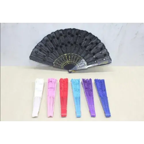 Plastik Yelpaze